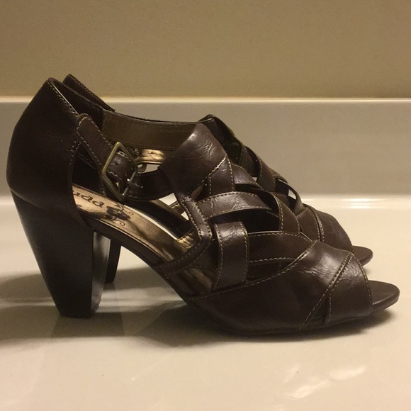MUDD cage style ankle strap high heels SZ 8M - Picture 2 of 5